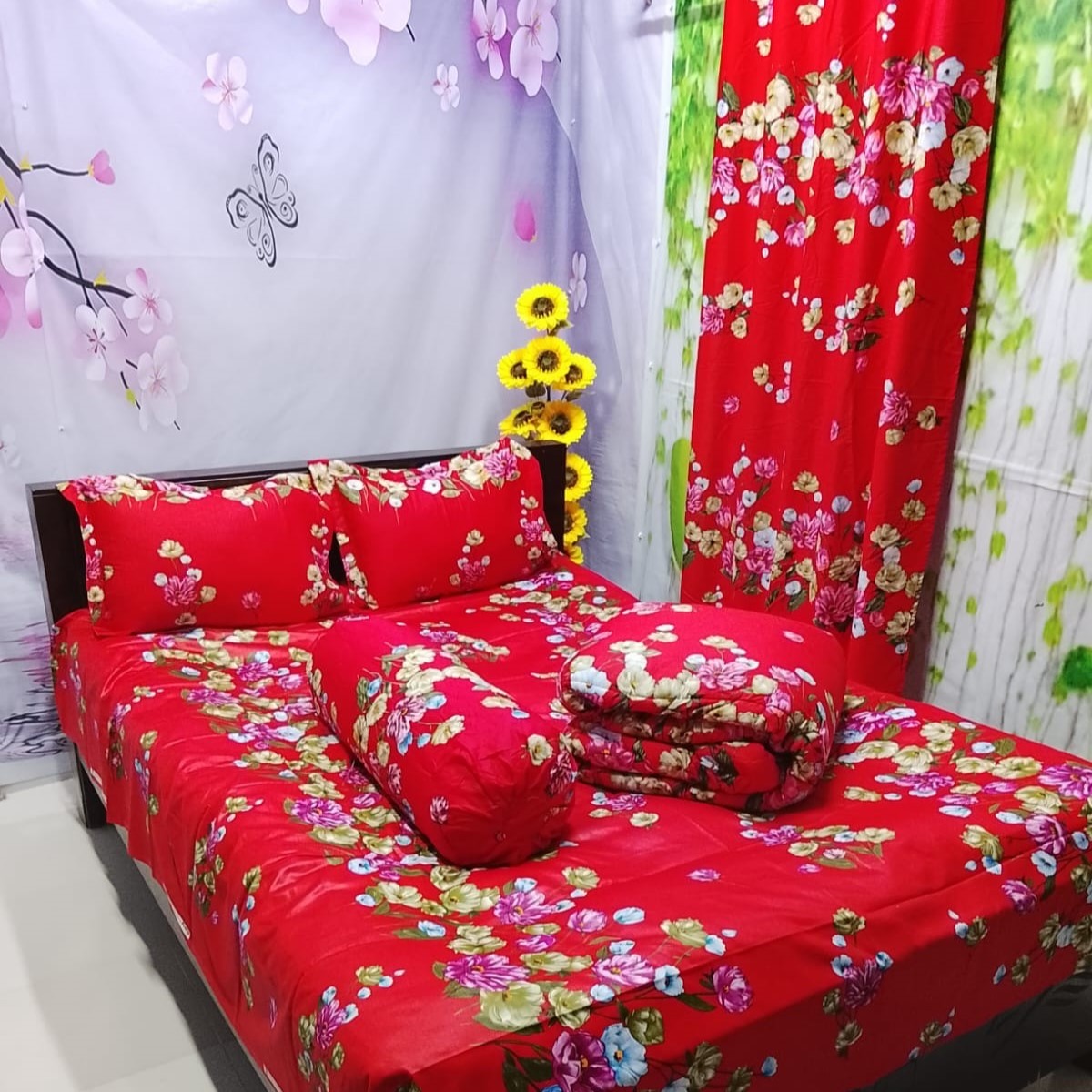 7 pcs comforter set red colour
